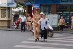 Nêu cao tinh thần 'trọng dân, gần dân - lúc dân cần, lúc dân khó có công an'