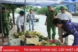 Mạnh tay xử lý chợ tự phát, mua bán lấn chiếm vỉa hè ở Nghi Xuân