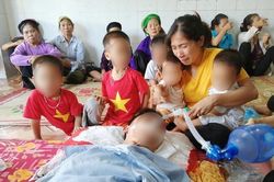 Yên Bái: Chồng mất đột ngột, để lại vợ và 4 con nhỏ là hai cặp sinh đôi
