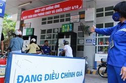 Giá xăng dầu tăng trở lại