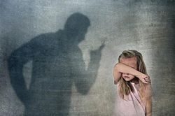 6 hành vi của cha mẹ có thể gây hại cho trẻ