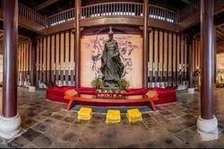 Vụ trộm báu vật ở Bảo tàng Khuất Nguyên