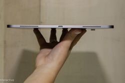 Tại sao iPhone 12 nên dùng cổng USB-C