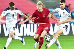 Erling Haaland: Tỏa sáng để quên nỗi buồn EURO