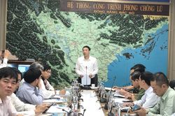 Trung Bộ đề nghị hỗ trợ khẩn cấp 6.500 tấn gạo, bão số 7 di chuyển nhanh, cách Hà Tĩnh 750km