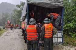 40 công nhân làm việc ở thủy điện Rào Trăng 3 an toàn
