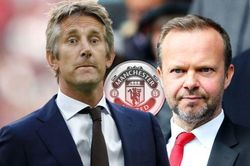 MU cần Van der Sar, Wenger trách Arsenal lãng phí Ozil