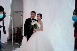 Nhiều người Trung Quốc kêu trời vì tốn tiền mừng trong 'tuần lễ vàng' của mùa cưới