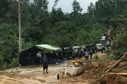 Sạt lở thủy điện Rào Trăng 3: Đã tiếp cận hiện trường 13 cán bộ chiến sĩ mất tích