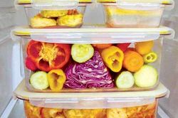 Mẹo hay giúp khử mùi hôi khó chịu cho hộp nhựa