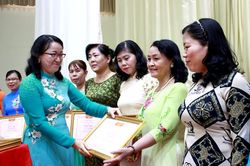 Biểu dương 90 cá nhân, tập thể tiêu biểu qua các phong trào thi đua