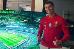 Ronaldo cổ vũ đồng đội trong thời gian cách ly