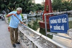 Mỗi ngày một vạn bước làm sạch khu di tích