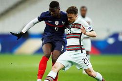 Pogba thể hiện đẳng cấp với đường chuyền không tưởng giúp Pháp chiến thắng