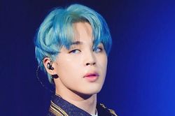 Jimin BTS gây 'đau tim' với mái tóc hoàng tử màu vàng mới
