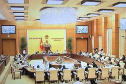 Bế mạc phiên họp thứ 49 của Ủy ban Thường vụ Quốc hội