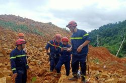Khẩn trương khắc phục hậu quả bão lũ