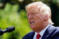 Tổng thống Trump hứa biến Mỹ thành 'siêu cường sản xuất' không phụ thuộc vào Trung Quốc