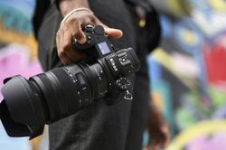 Nikon trình làng bộ đôi máy ảnh Full-frame Z6 II và Z7 II
