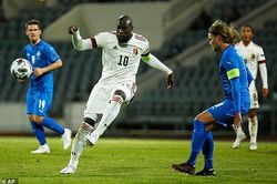 Lukaku chói sáng, Bỉ thắng nghẹt thở Iceland