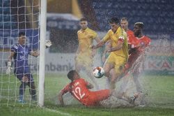 Kết quả V-League: Nam Định thắng SHB Đà Nẵng, Quảng Ninh hòa Hà Tĩnh