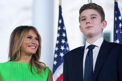 Melania Trump: Trải nghiệm nhiễm COVID-19 giống như 'đi tàu lượn siêu tốc', con trai Barron từng dương tính