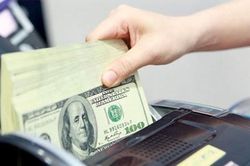 Tỷ giá ngoại tệ ngày 15/10: Đồng USD biến động thất thường