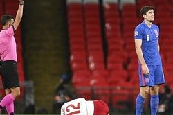 Sau M.U đến lượt đội tuyển Anh nhận thất bại vì Harry Maguire