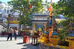 Nâng cao nhận thức về xây dựng nếp sống văn hóa, văn minh đô thị