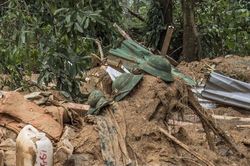 Chuyện buồn lộ từ Rào Trăng