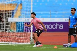 Hà Nội FC nhận tin không vui trong ngày đánh bại HAGL