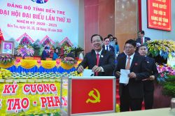 Ông Phan Văn Mãi tái đắc cử Bí thư Tỉnh ủy Bến Tre