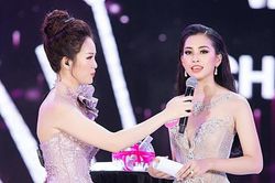 Thi đặt câu hỏi ứng xử cuộc thi Hoa hậu Việt Nam 2020