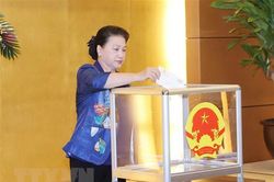 Chủ tịch Quốc hội dự Lễ phát động ủng hộ đồng bào vùng lũ lụt