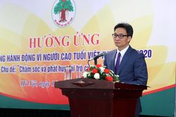 Phó Thủ tướng Vũ Đức Đam: Quan tâm hơn nữa đến sức khỏe của người cao tuổi