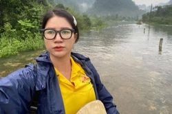Bị so sánh với Thủy Tiên, Trang Trần đáp trả cực gắt: 'Tôi làm từ thiện hàng tuần chứ không đợi lũ mới làm'