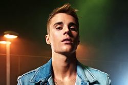 Không phải nổi tiếng từ nhỏ là sung sướng, Justin Bieber khắc họa nỗi cô đơn của một đời nghệ sĩ trong ca khúc mới