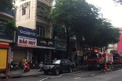 Cháy khách sạn ở trung tâm Sài Gòn, nhiều người hoảng loạn tháo chạy