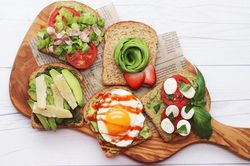 5 cách làm sandwich nhanh gọn với trái bơ