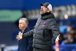 HLV Klopp bất bình vì Liverpool mất bàn thắng phút cuối