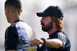 MU thua hoàn thua, Juventus cược Ronaldo lấy Mbappe