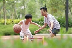 Chơi thể thao có dễ mất nước?
