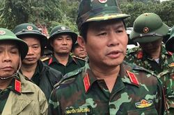 Trực thăng tham gia cứu hộ khu vực bị sạt lở, cô lập ở Quảng Trị