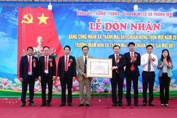 Thanh Mai đón Bằng công nhận xã đạt chuẩn nông thôn mới