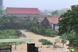Quảng Bình: Nước lũ lên nhanh, hơn 34.000 ngôi nhà chìm ngập trong nước