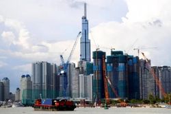 Thủ tướng Nhật Bản thăm Việt Nam, thúc đẩy cuộc đua toàn cầu về đầu tư
