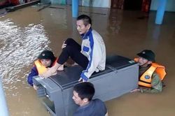 Quảng Bình gồng mình giữa trận lũ lớn nhất lịch sử