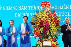 Kỷ niệm 90 năm thành lập, Hội LHPN Việt Nam đón nhận Huân chương Lao động hạng Nhất