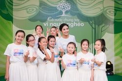 Hoa hậu Ngọc Hân khoe giọng hát trên truyền hình