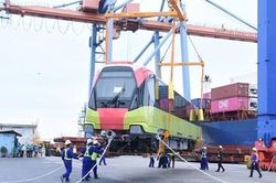 Đoàn tàu metro Nhổn-ga Hà Nội cập cảng Hải Phòng